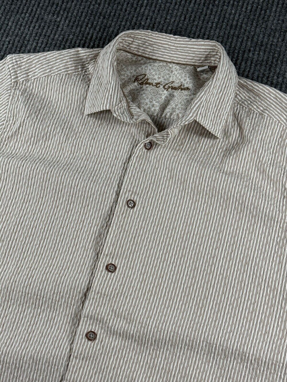 Robert Graham Button Up Mens Large Short Sleeve Tan White Seersucker Summer